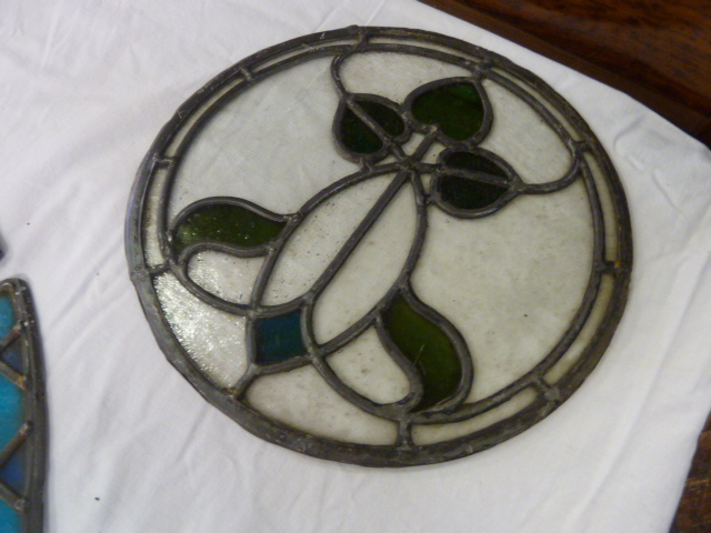 Late 19th/early 20thC leaded stained glass arched doorway panels and pair circular panels - Image 3 of 3