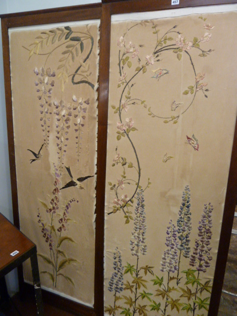 Mahogany needle point bi-fold dressing screen - Image 2 of 2