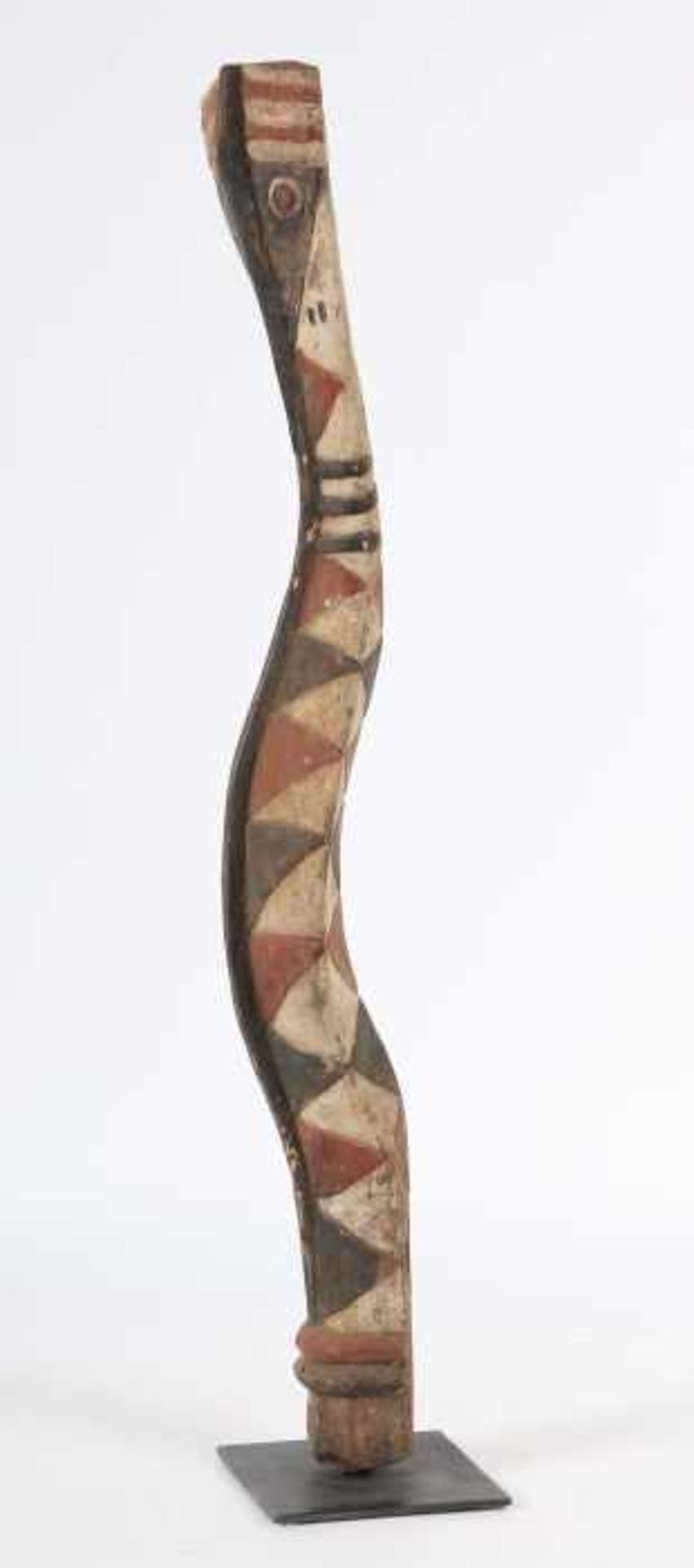 Schlangen-Maske Bansonyi Guinea, Stamm der Baga, Holz, in eingeschnittener geometrischer - Bild 2 aus 3