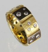 DESIGNER MEMORYRING 750/000 Gelb- und Weißgold mit 26 Diamanten von zus. ca. 1,0ct. Handarbeit.