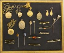 LOT 21 TEILE ANTIKER SCHMUCK Messing, vergoldet etc. A LOT OF 21 ANTIQUE JEWELLERY PIECES Brass,