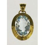 ANHÄNGER MIT AQUAMARIN 585/000 Gelbgold. Brutto ca. 9,76g, ca. 30x22mm A PENDANT WITH AQUAMARINE