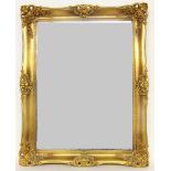 WANDSPIEGEL IM BAROCKSTIL Vergoldeter Holzrahmen. 96x76cm A BAROQUE STYLE WALL MIRROR Gilded