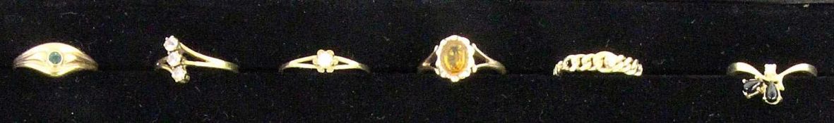 6 DAMENRINGE 333/000 Gelbgold. Brutto ca. 8,5g 6 LADIES RINGS 333/000 yellow gold. Gross weight