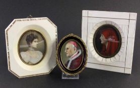 LOT VON 3 ELFENBEINMINIATUREN Papst Johannes XXIII, Zarin Alexandra Feodorovna und Hl. Fabiola A LOT