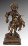 DEVI Indien Indische Göttin in tänzerischer Pose auf Rechtecksockel. Bronze. H.19,5cm DEVI India