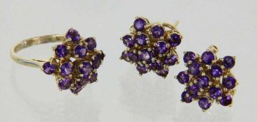 PAAR OHRSTECKER/CLIPSE UND RING 585/000 Gelbgold mit Amethysten. Blütenform. Ring-Gr. 58, brutto ca.