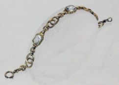 ARMBAND Silber vergoldet mit Aquamarinen. L.18cm A BRACELET Gilt silver with aquamarines. 18 cm