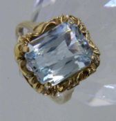 DAMENRING, 585/000 Gelbgold mit Aquamarin. Gr. 56, Brutto ca. 4,2g A LADIES' RING 585/000 yellow