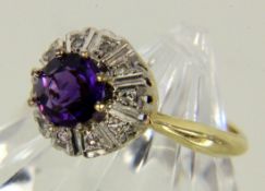 DAMENRING 585/000 Gelb- und Weißgold mit Amethyst und 10 Diamanten. Gr. 55, Brutto ca. 5,7g A