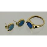 DAMENRING UND PAAR OHRSTECKER 585/000 Gelbgold mit schwarzem Opal auf Muttergestein. Ringgr. 56.