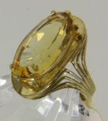 DAMENRING 585/000 Gelbgold mit Citrin. Gr. 58, Brutto ca. 8,9g A LADIES' RING 585/000 yellow gold