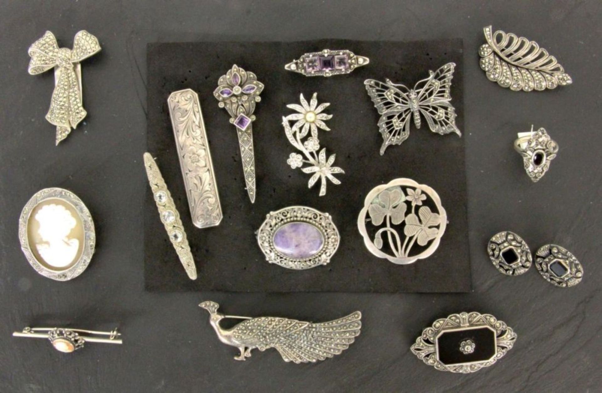 LOT VON 16 TEILEN SILBERSCHMUCK meist mit Markasiten A LOT OF 16 SILVER JEWELLERY ITEMS mostly