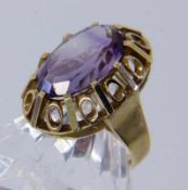 DAMENRING585/000 Gelbgold mit Amethyst. Gr. 58, Brutto ca. 10,4gA LADIES' RING 585/000 yellow gold