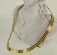 COLLIER750/000 Gelbgold. L.42cm, ca. 44gA NECKLACE 750/000 yellow gold. 42 cm long, approximately 44