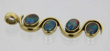 DESIGNER-ANHÄNGER585/000 Gelbgold mit 4 schwarzen Opal-Tripletten. L.47mm, Brutto ca, 7gA DESIGNER