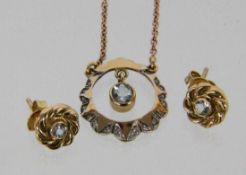 COLLIER UND PAAR OHRSTECKER585/000 Rotgold mit Brillanten und Aquamarin. L.42cm. Brutto ca. 8gA