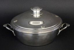 DECKELTERRINEVersilbertes Metall. D.19cm, H.13cmA TUREEN WITH COVER Silver-plated metal. Diameter: