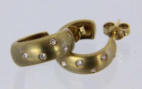 PAAR HALBCREOLEN OHRSTECKER585/000 Gelbgold mit 10 Brillanten von zus. ca. 0,2ct. Brutto ca. 5,