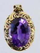 ANHÄNGER585/000 Gelbgold mit Amethyst. L.3,5cm, Brutto ca. 7,2gA PENDANT 585/000 yellow gold with