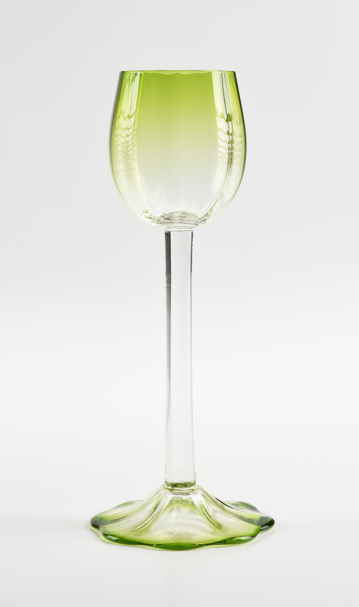 A GROUP OF FOUR AMERICAN AND BOHEMIAN WINE GLASSES, CIRCA 1890-1910, comprising a Bohemian flashed - Image 2 of 17