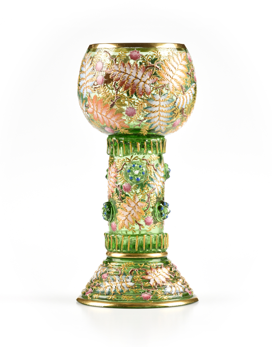 A LUDWIG MOSER & SOHNE GILT AND ENAMEL DECORATED GREEN GLASS GOBLET, KARLSBAD (KARLOVY VARY), - Image 2 of 10