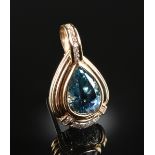 A 14K YELLOW GOLD, AQUAMARINE, AND DIAMOND ENHANCER, bezel set with a pear shape aquamarine and an