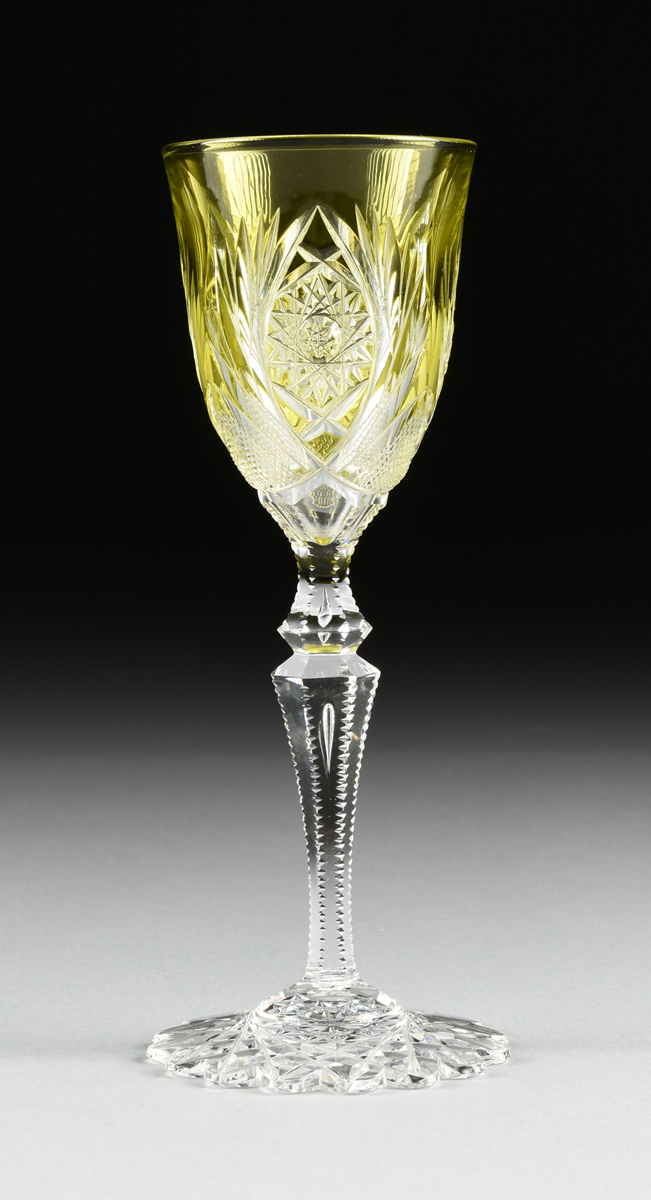 A GROUP OF FIVE CONTINENTAL FLASHED AND CUT CRYSTAL WINE GLASSES, CIRCA 1900-1920, comprising a - Image 12 of 25