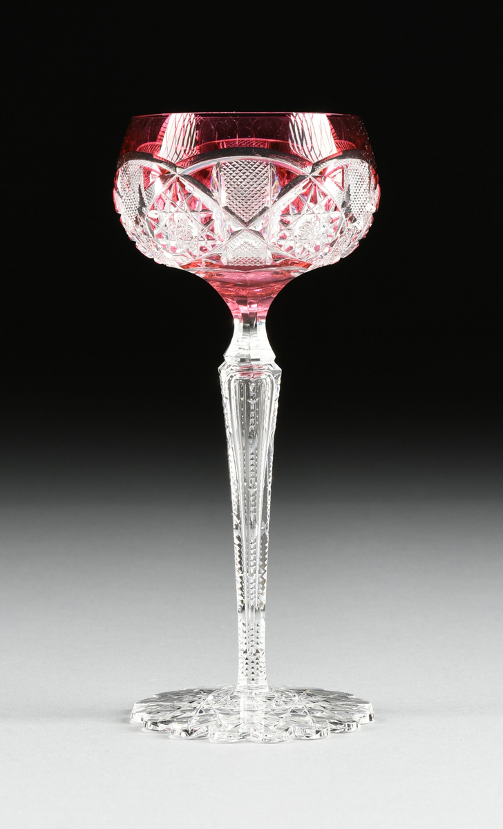 A GROUP OF FIVE CONTINENTAL FLASHED AND CUT CRYSTAL WINE GLASSES, CIRCA 1900-1920, comprising a - Image 17 of 25