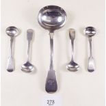 Four silver salt spoons London 1824 and a silver sauce ladle