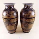 A pair of large porcelain vases decorated arabesques - 36cm