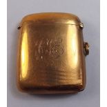 A 9 carat gold vesta case engraved monogram 1918 - 36g