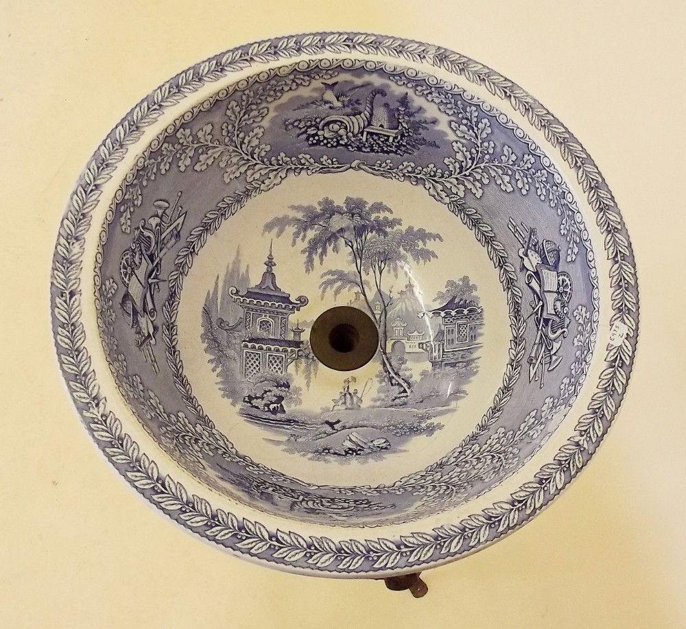 A 19th century blue and white pottery wash basin on metal stand - Image 2 of 2