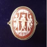 A 9 carat gold cameo ring carved with the three graces - size M