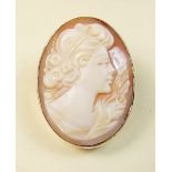 A 9 carat gold framed cameo brooch/pendant