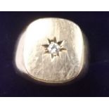 A 9 carat gold signet ring set diamond, 10.4g - size U