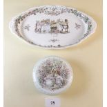 A Royal Doulton Brambley Hedge trinket box and tray