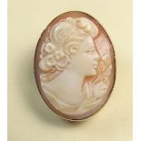 A 9 carat gold framed cameo brooch/pendant