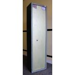 7 gun steel security cabinet by Brattonsound, with internal locking compartment, two sets of keys