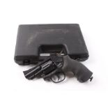 .177 Gamo Combat Model R-77 air pistol with CO2 capsule, in plastic case, no.04-5C-005057-97