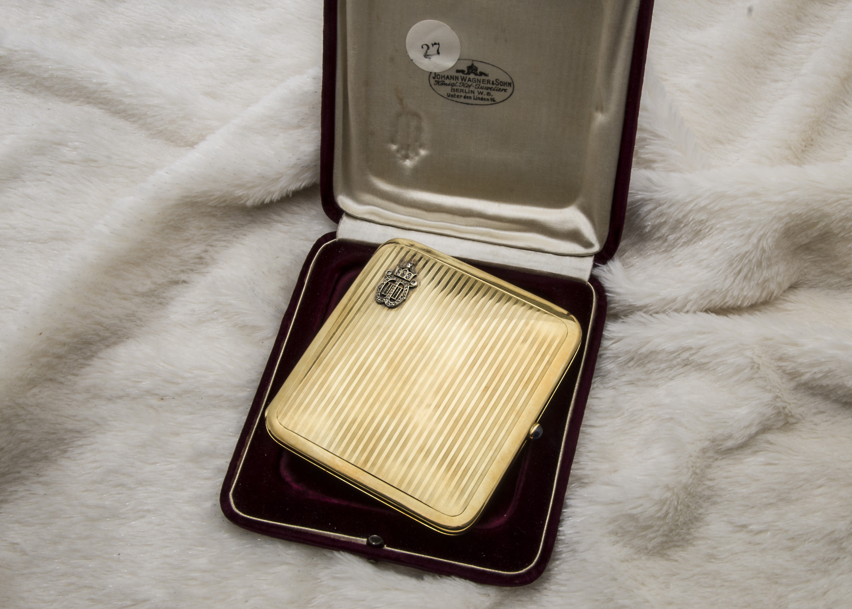 An interesting and fine early 20th century German gold cigarette case from Johann Wagner & Sohn, the