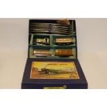 A Hornby O Gauge No 101 Tank Passenger Set and Other Items, the set in LNER colours, together with 5