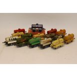 Hornby O Gauge Tank Wagons, Fifteen tankers (all different) on T3 or T4 bases, including Power