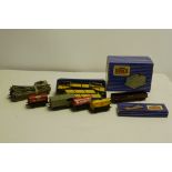 Hornby Dublo 00 Gauge 2-3 Rail Rolling stock and 3-Rail Accessories, Goods wagons (11, including six