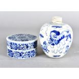 An 18th Century Chinese porcelain blue and white circular jar and cover, 11 cm x 6 cm H, together