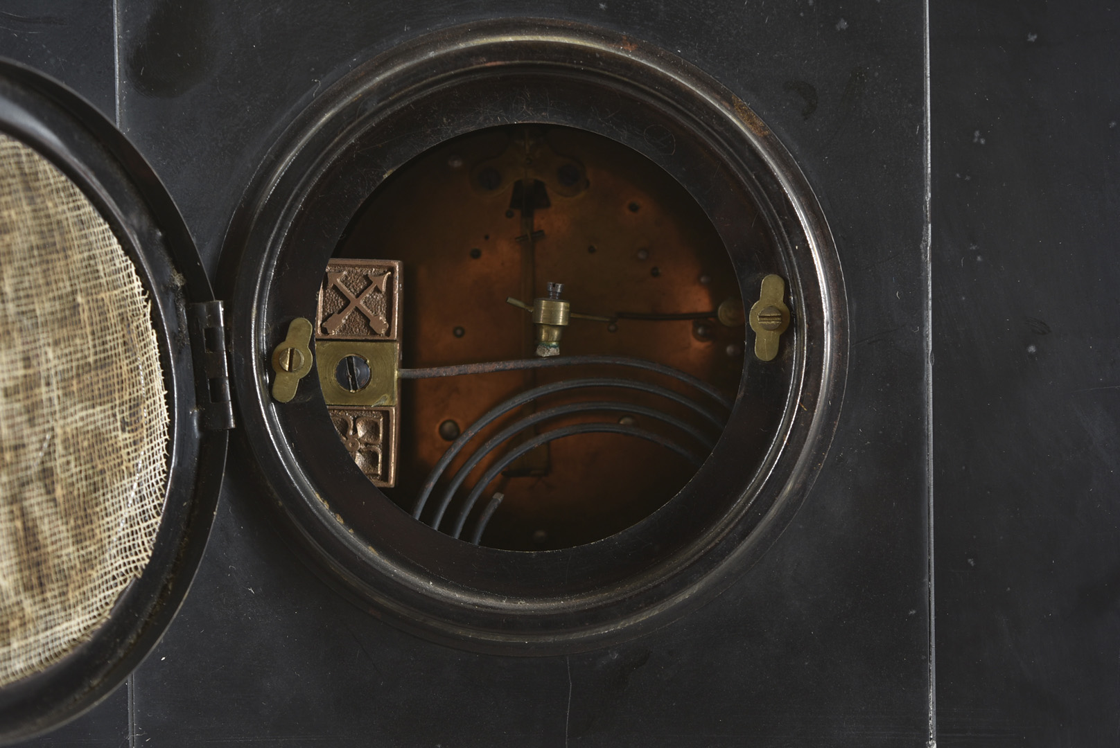 A 19th Century slate architectural mantel clock, with painted columns, arched pediment with - Image 2 of 2