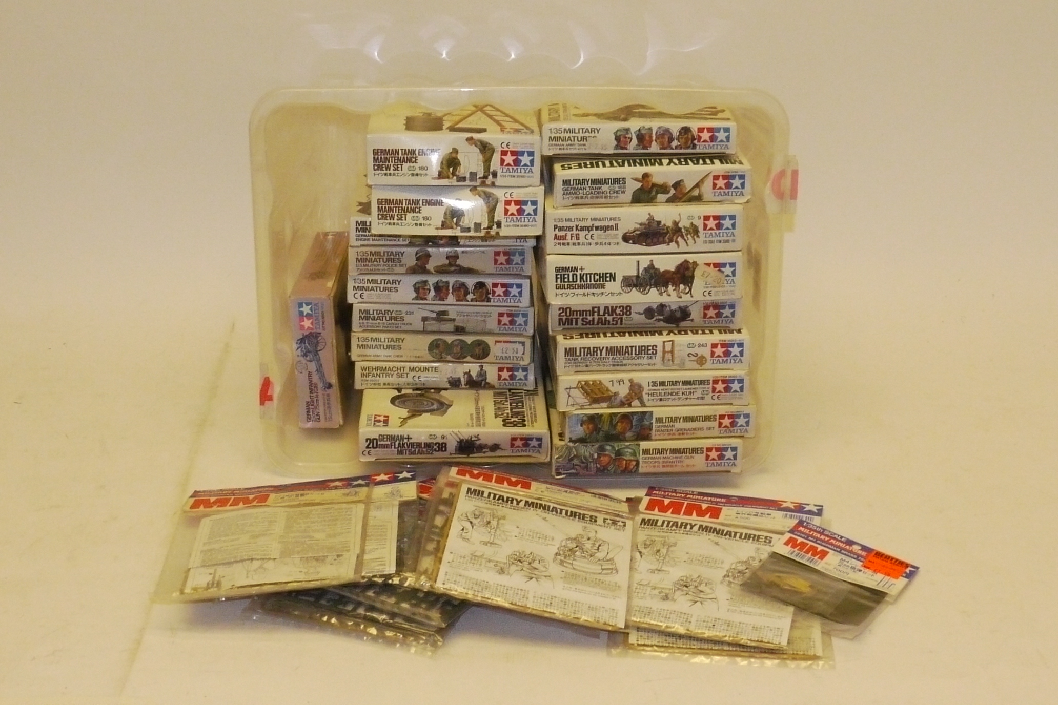 Tamiya Military Model Kits, A boxed collection of 1:35 scale German and Allied world war II military - Image 2 of 2