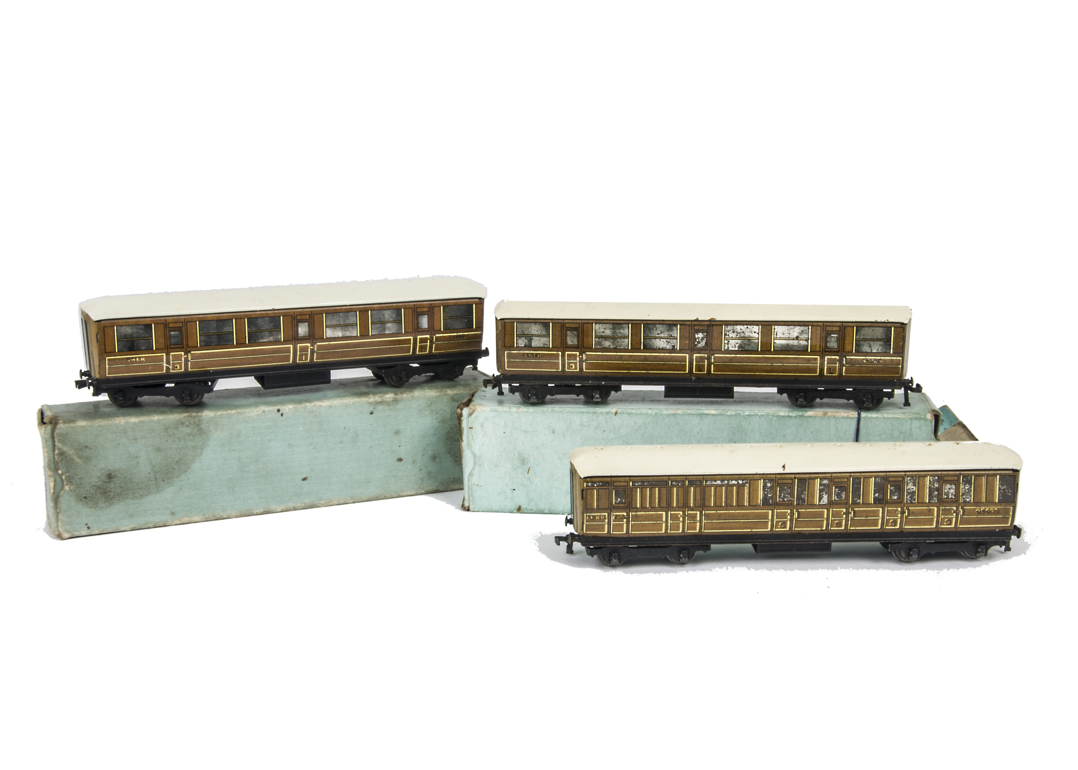 Pre-War Hornby Dublo 00 Gauge 3-Rail D1 LNER Gresley 'TEAK' style coach, in original light blue