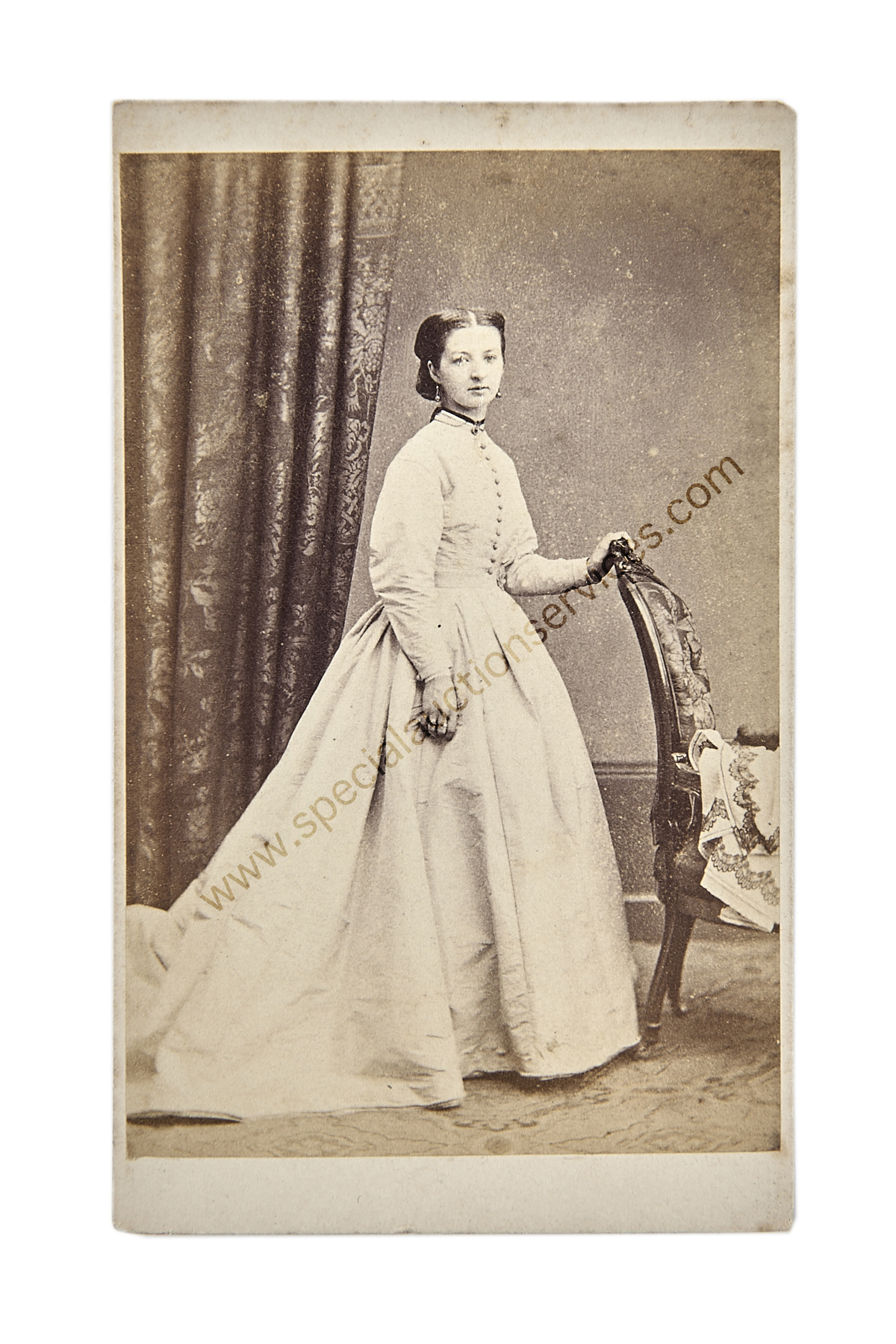 Cartes de Visite Portraits - Ladies, mainly UK photographers, albumen, 1860s, G-VG (50) - Image 3 of 3