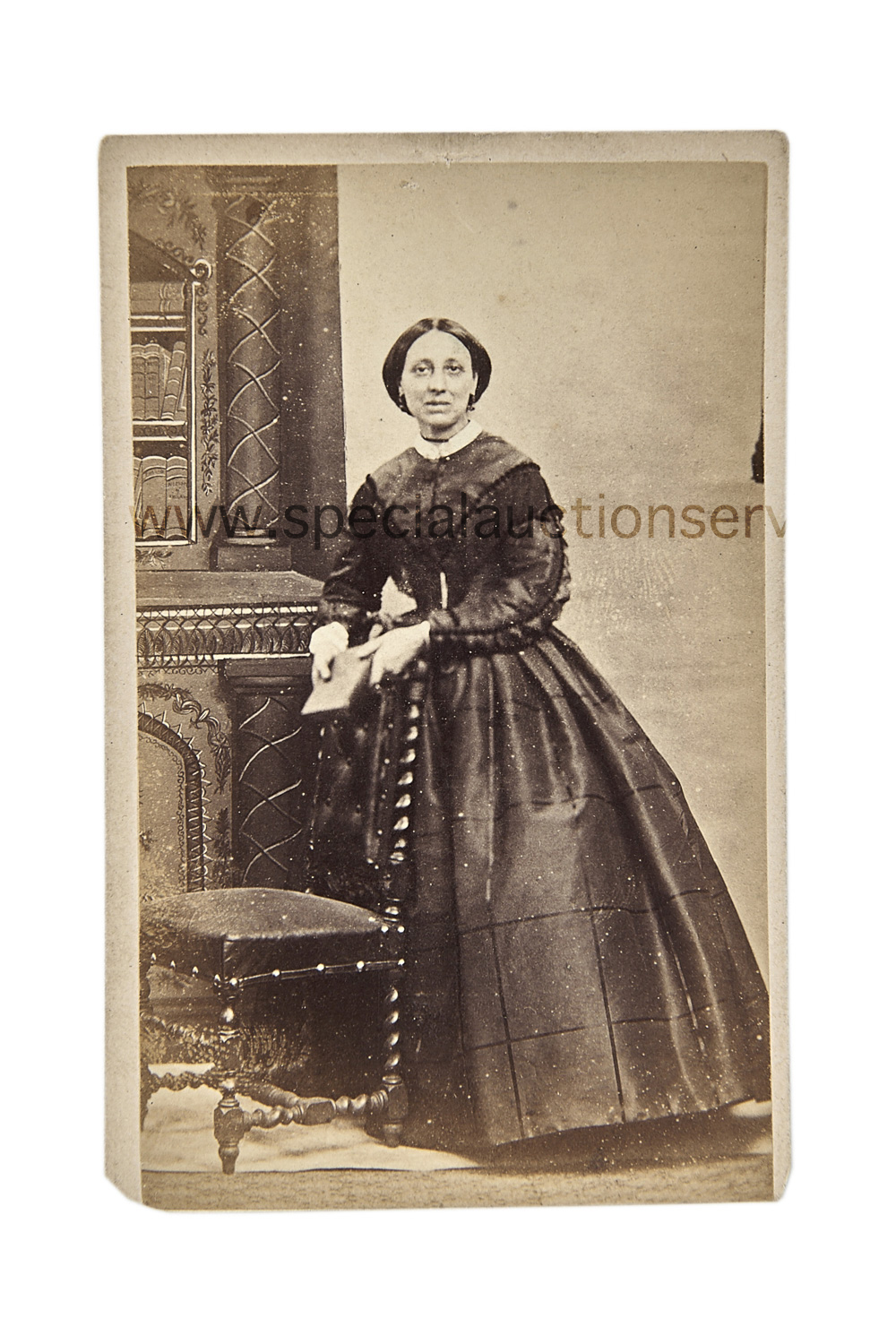 Cartes de Visite Portraits - Ladies, photographers including Martin/Montreal, Piperes/Charing Cross, - Image 2 of 3